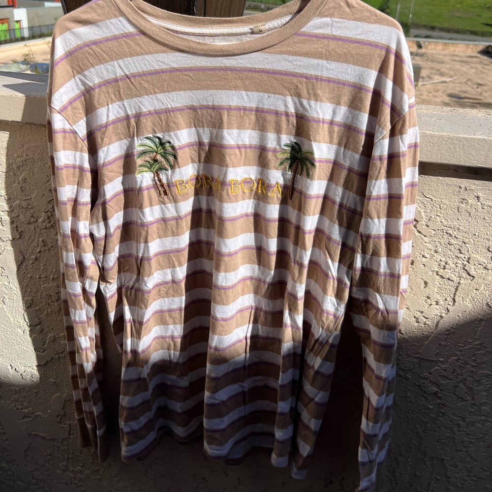 Pacsun bora bora long sleeve tshirt